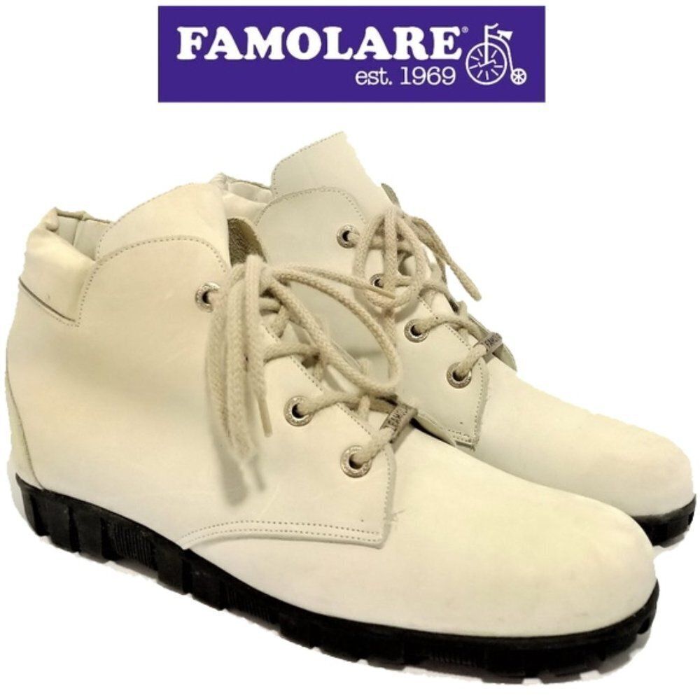 Groovy Famolare Vintage Nubuck Bootie Woman's Sz 10. Desert style